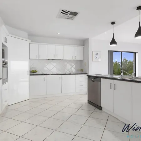 Ocean Views And Vineyards By Wine Coast Holiday Rentals Seaford Exterior photo